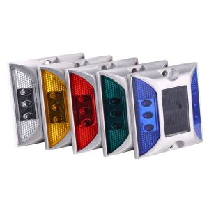 热销：高亮度绿色 LED 太阳能路钉铝合金猫眼式道钉
